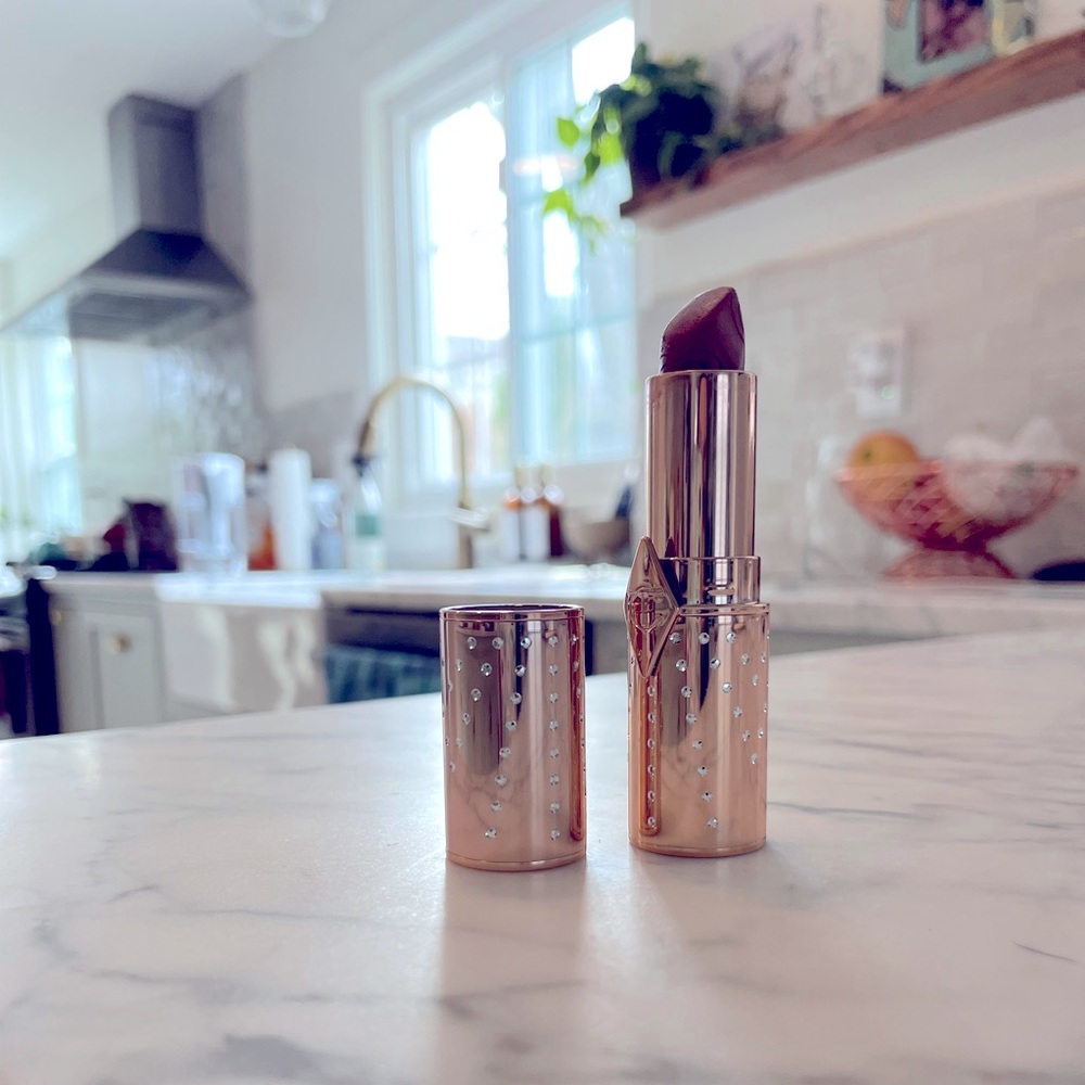 Charlotte Tilbury Nude Romance Lipstick